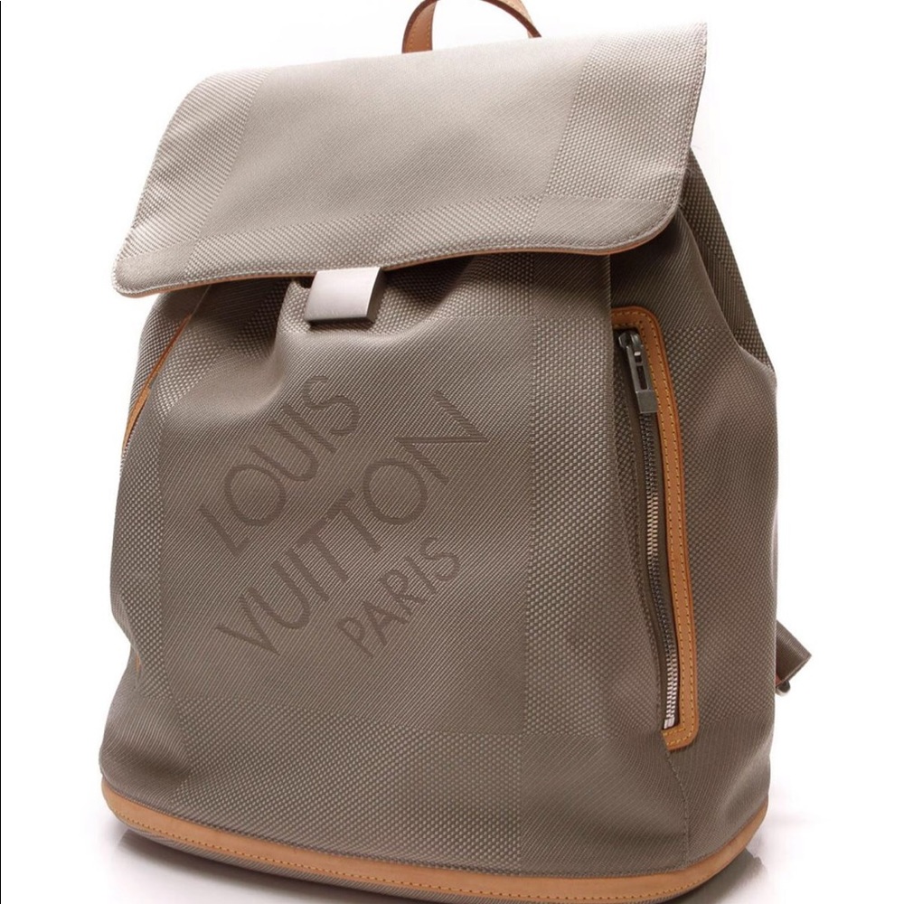 Louis Vuitton Damier back pack